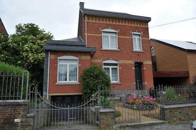 B&B Au Jardin Fleuri Marche-en-Famenne Exterior foto