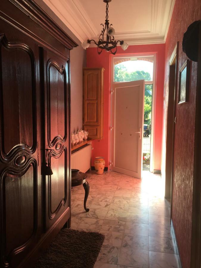 B&B Au Jardin Fleuri Marche-en-Famenne Exterior foto